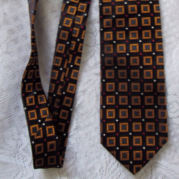 Hugo Boss Other - Hugo Boss Men Tie, 100% silk, made in Italy, Dark Navy/Gold